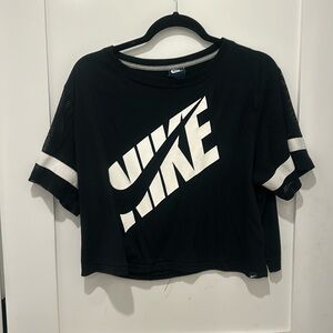 Nike crop shirt